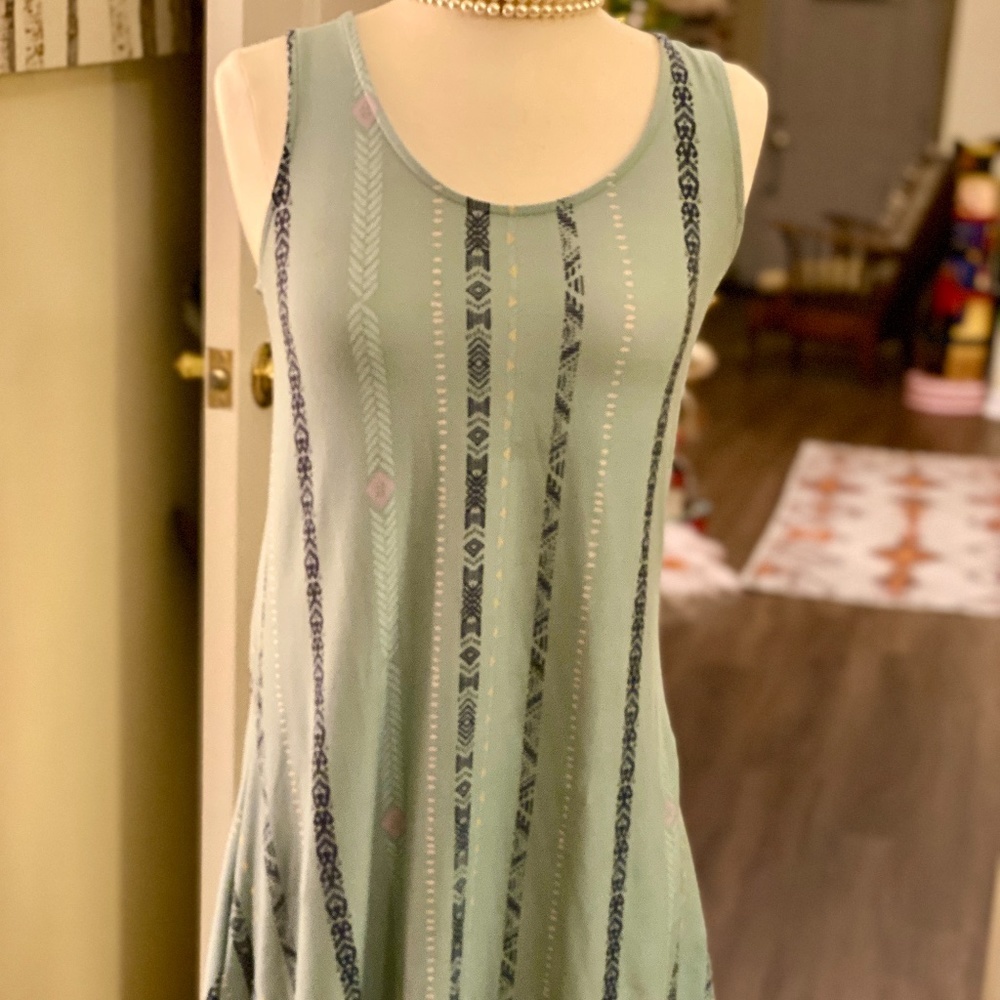 CASUAL COMFORTABLE DRESS by MUDD